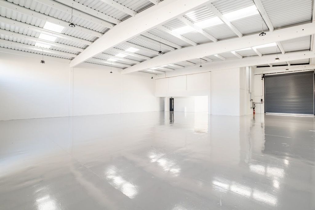 Property photo 3 of 8 Unit 5 Eldon Way Industrial - Biggleswade-21.Jpeg
