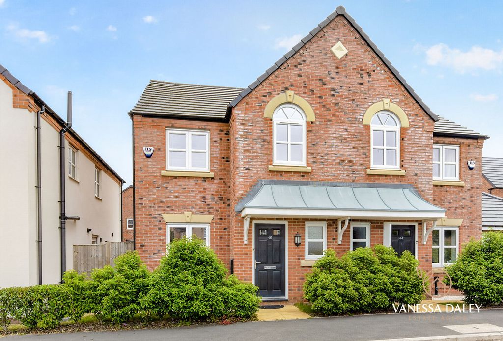 Property photo 1 of 33