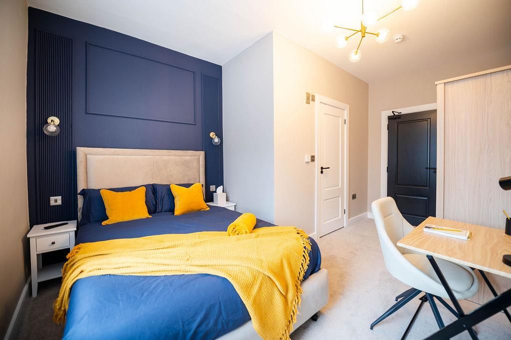 Property photo 1 of 32 Thebay_Room11-7.Jpg