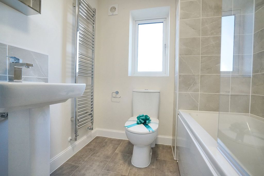 Additional image 10 of 4 bed detached house to rentHedger Grove, Upper Lighthorne, Leamington Spa, Warwickshire CV33