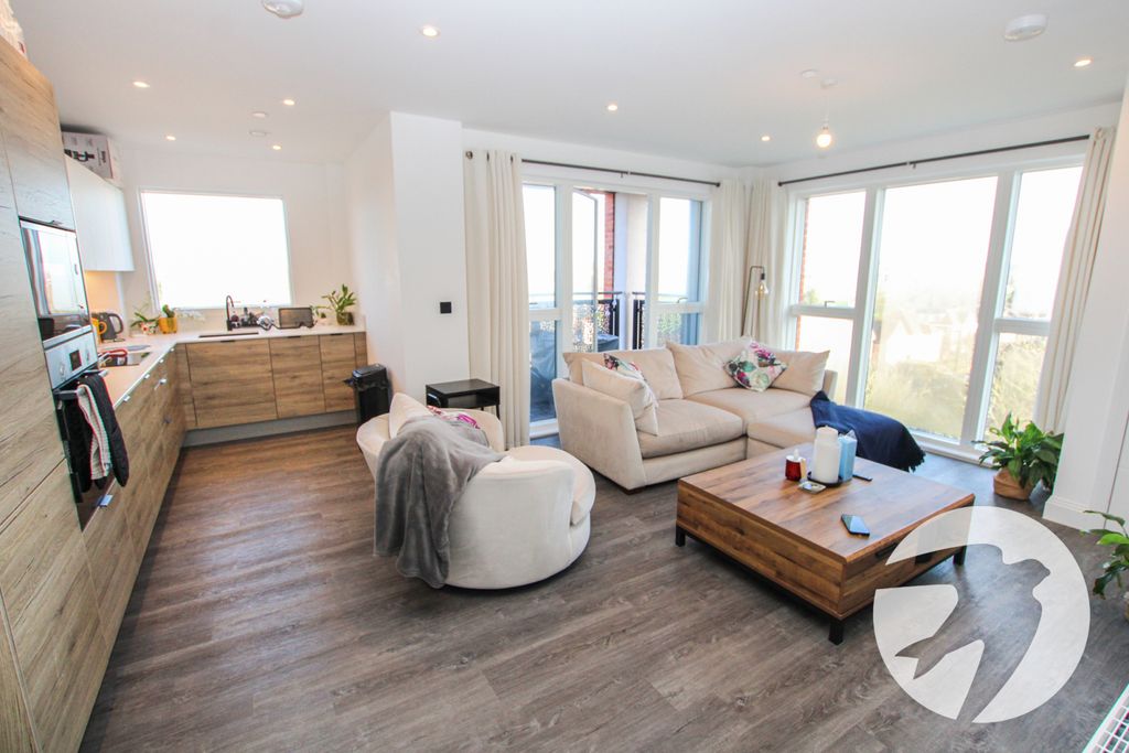 Property photo 2 of 11 Picture No. 03