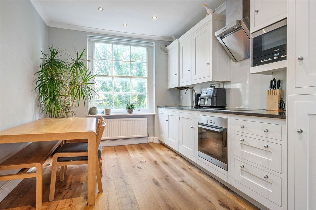 Property photo 3 of 15 Kitchen Diner