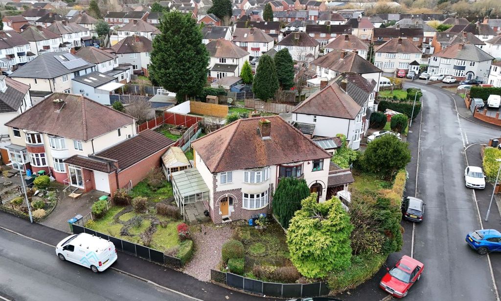 Property photo 2 of 16