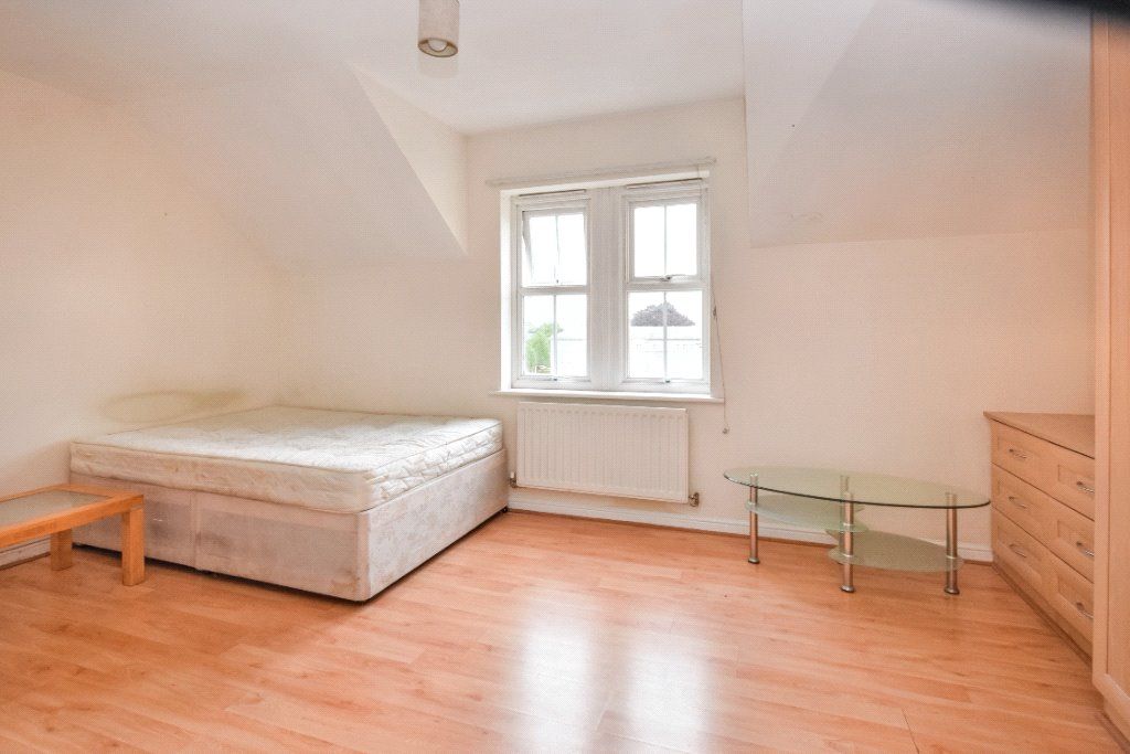 Property photo 3 of 8 Picture No. 01