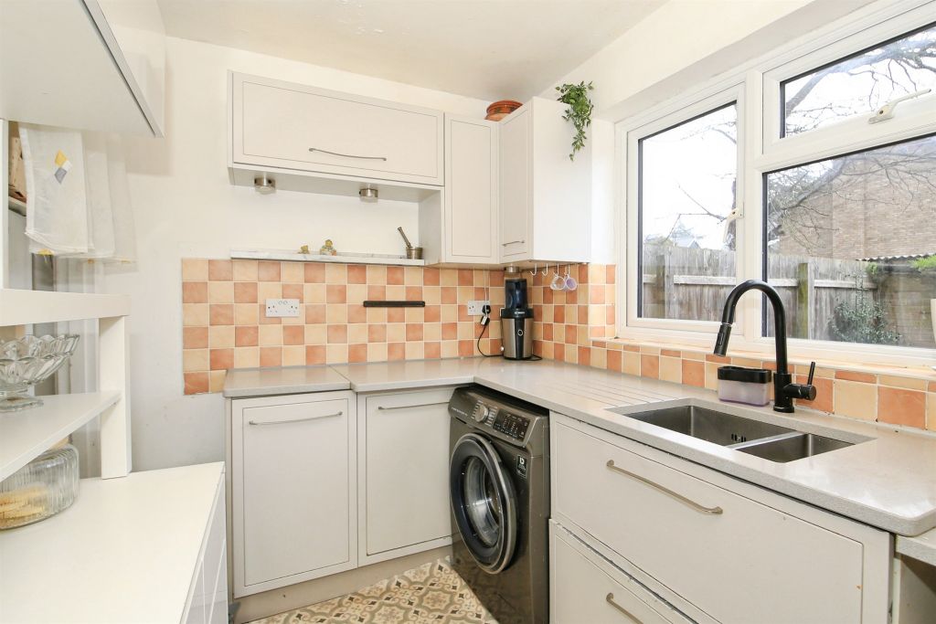 Property photo 3 of 7