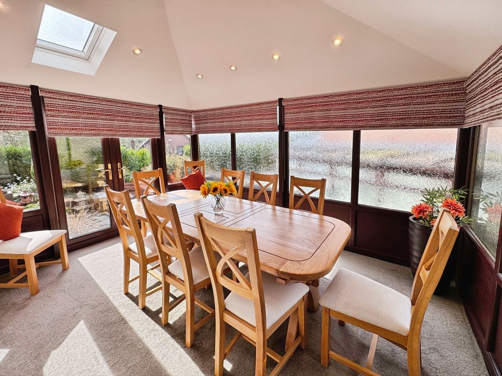 Property photo 3 of 28 Orangery