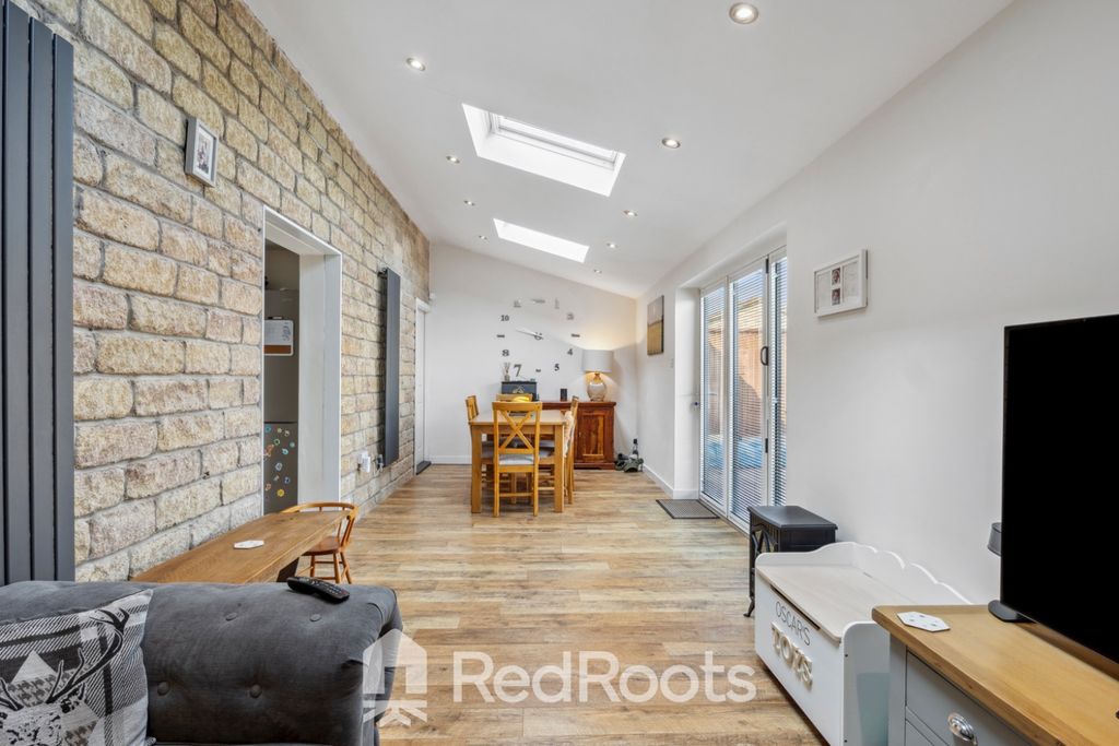 Property photo 3 of 25 4236766