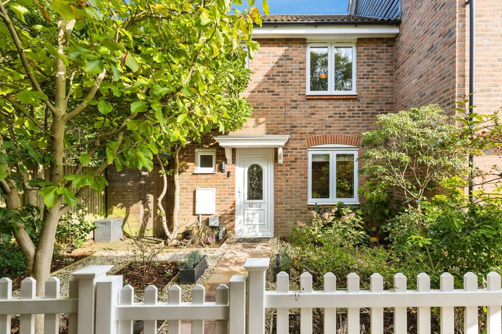 Property photo 1 of 18