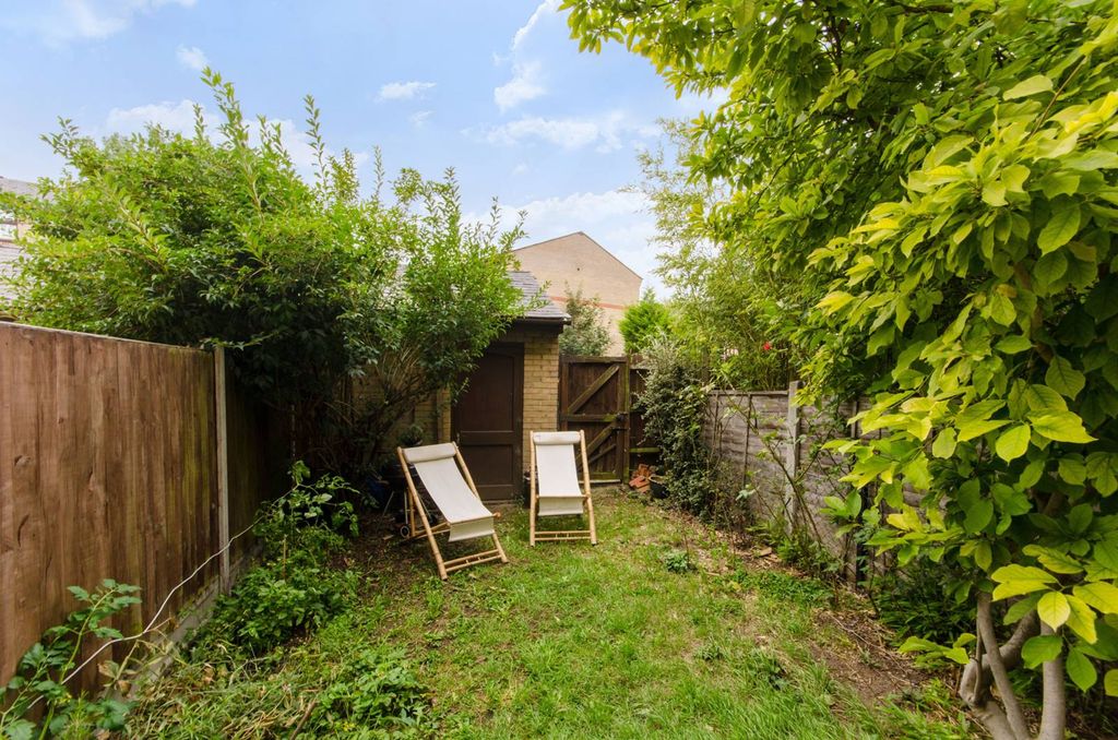 Property photo 2 of 10