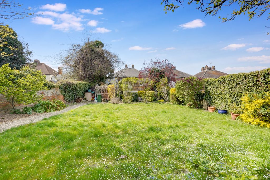 Property photo 2 of 29