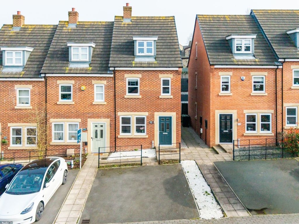 Property photo 1 of 23