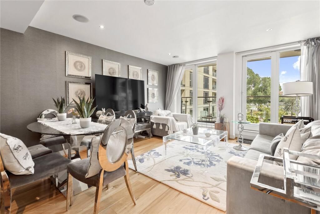 Property photo 1 of 13 Reception