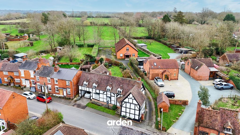 Property photo 2 of 28