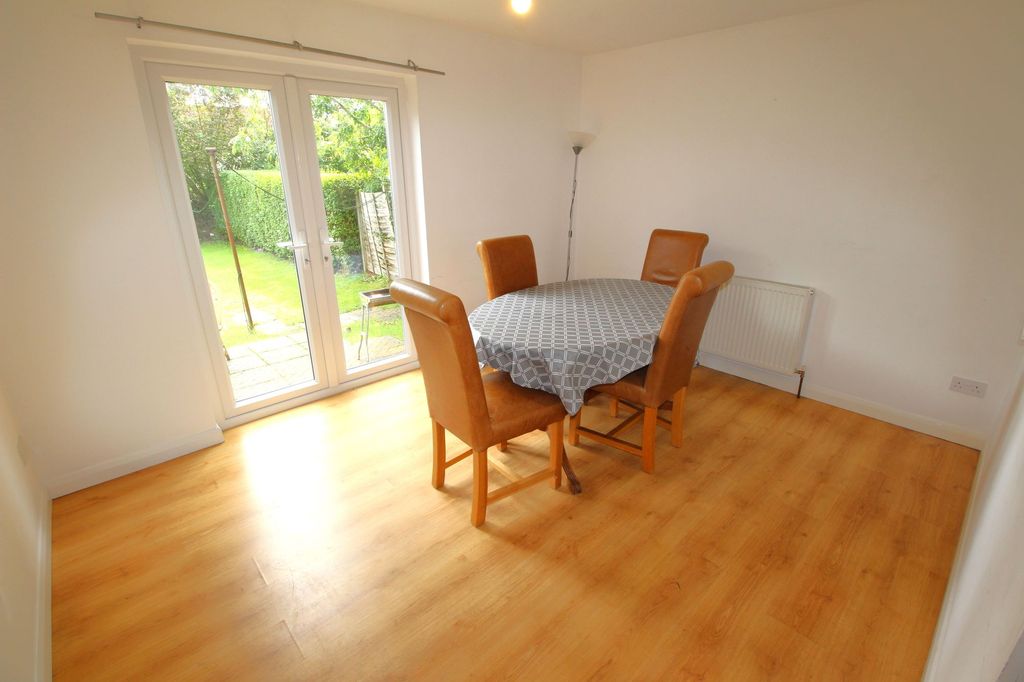 Property photo 3 of 9 Dining Room