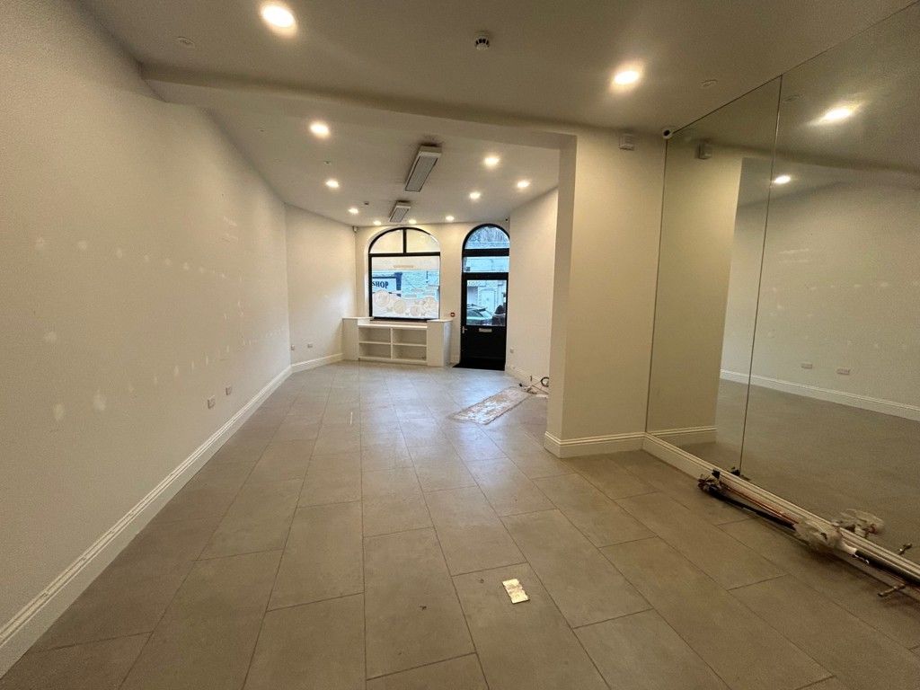 Property photo 3 of 7 4