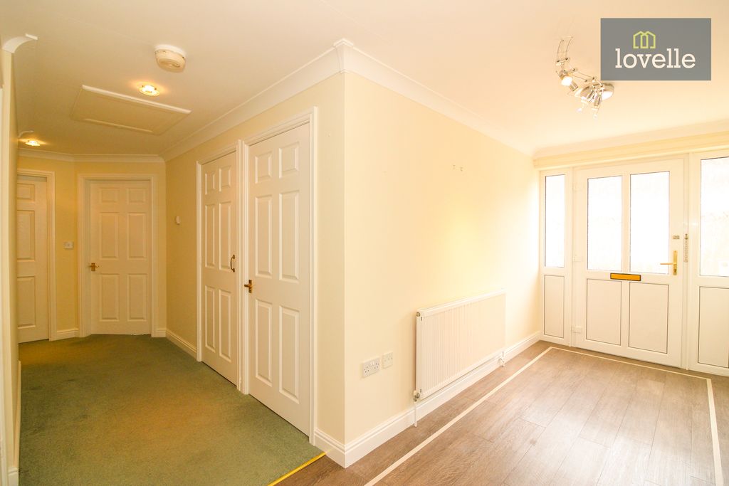 Property photo 3 of 22