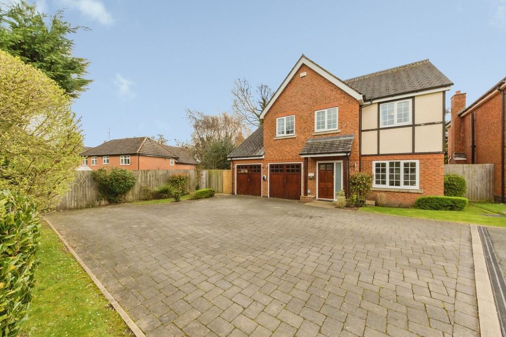 Property photo 1 of 27