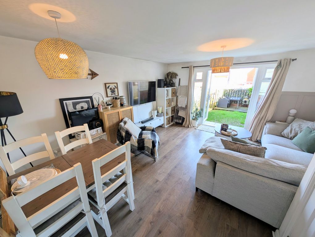 Property photo 3 of 25