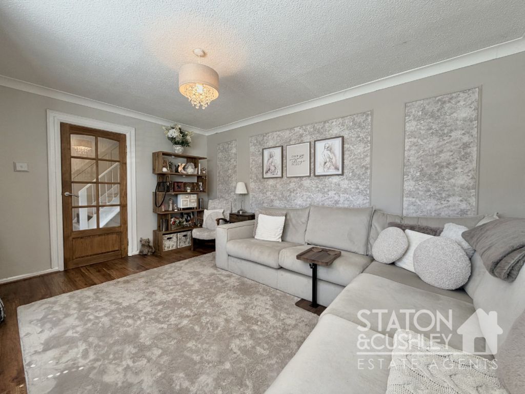 Property photo 3 of 27