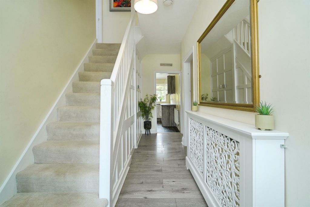 Property photo 3 of 34