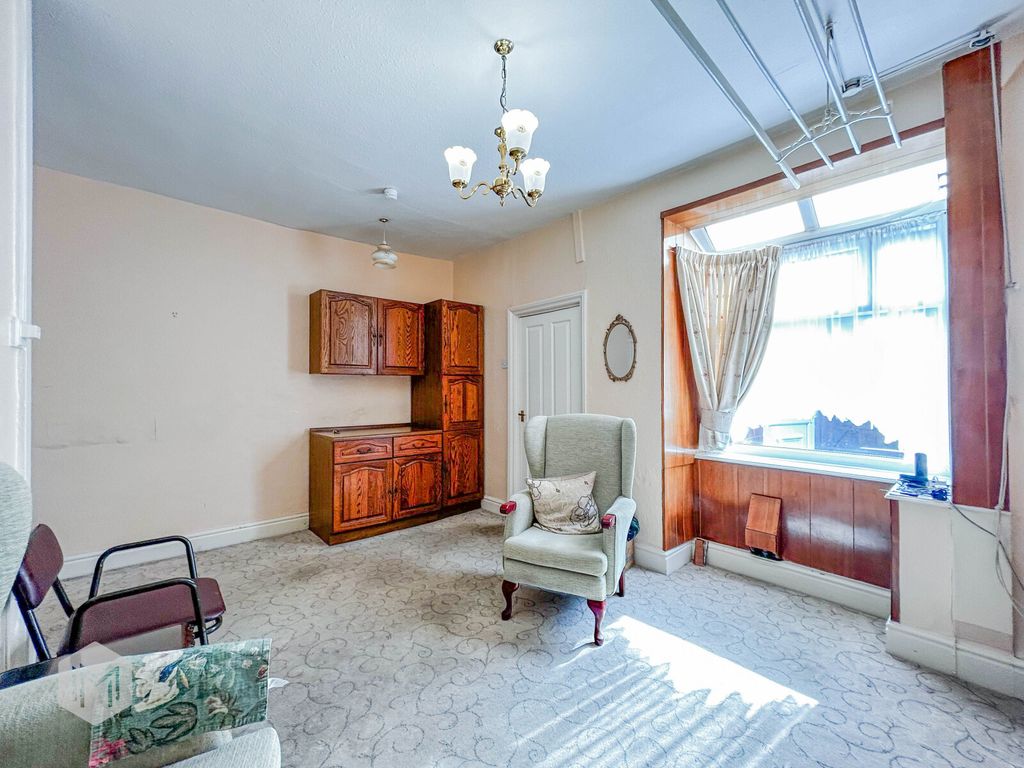 Property photo 2 of 12 Picture No. 10