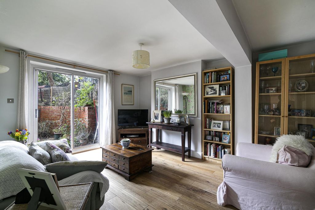 Property photo 1 of 15 Photo 0