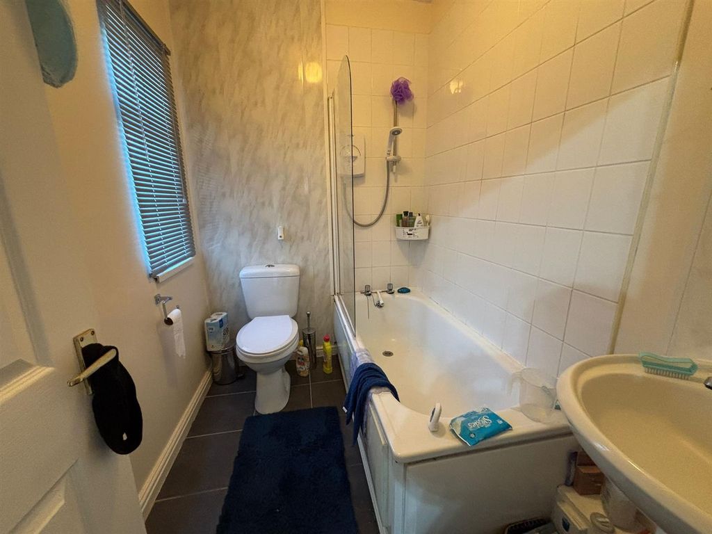 Property photo 2 of 5 Img-20251209-Wa0002.Jpg