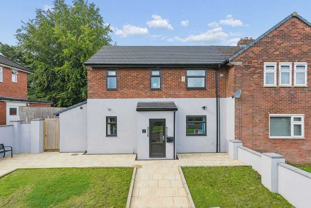 Property photo 1 of 31