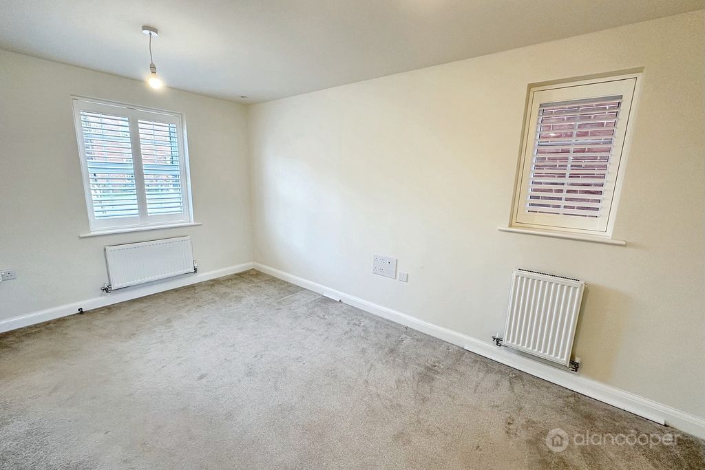 Property photo 2 of 11 4524915