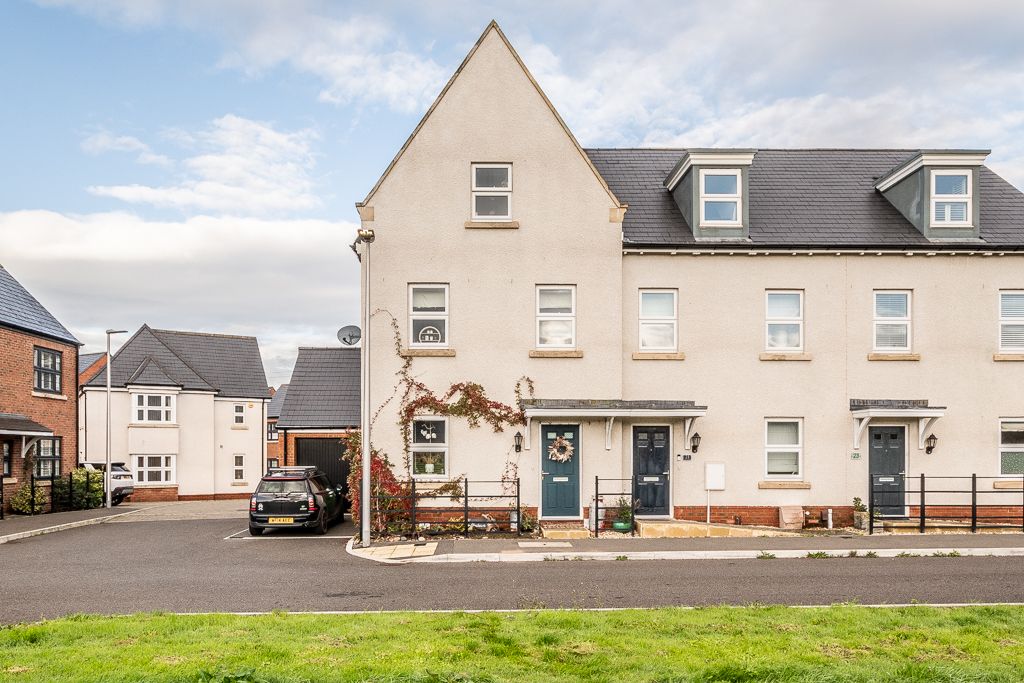Property photo 1 of 18 19 Savoy Street - Web-6