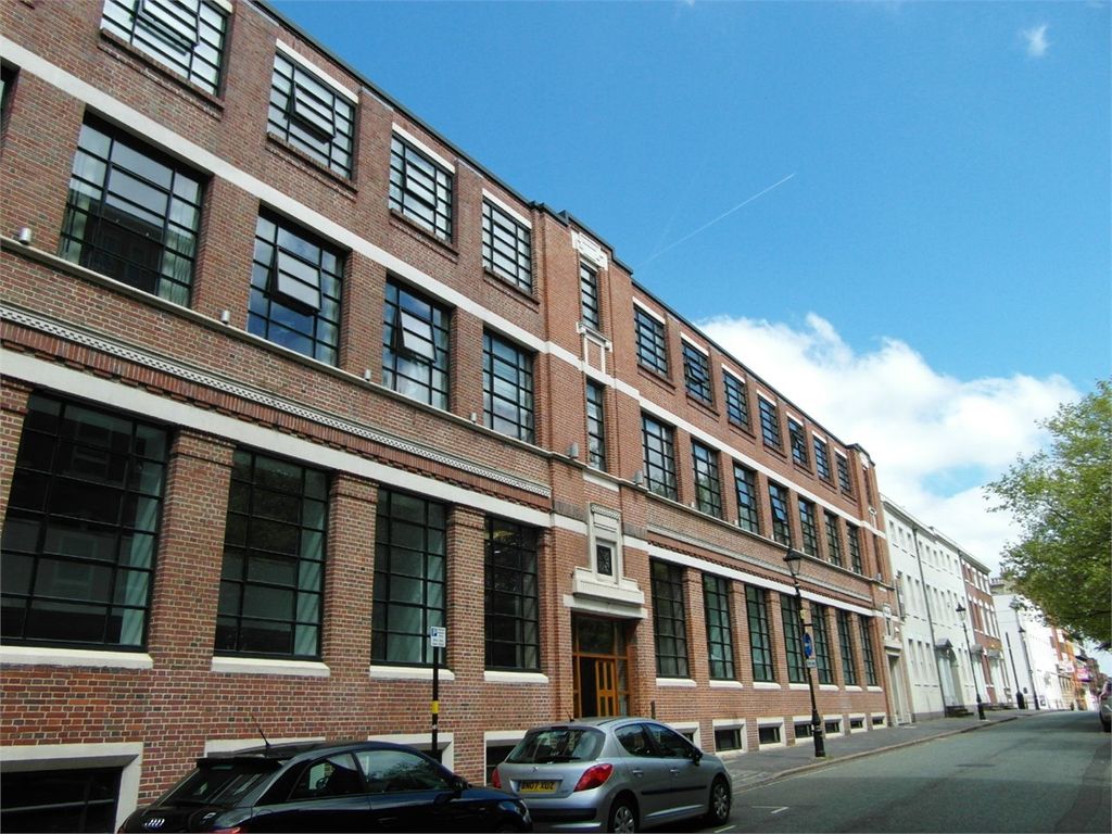 Property photo 1 of 6