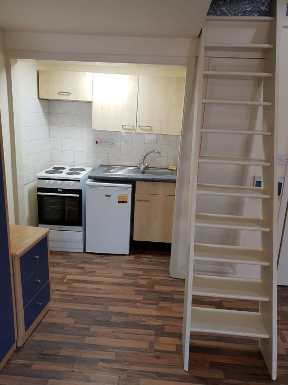 Property photo 2 of 5