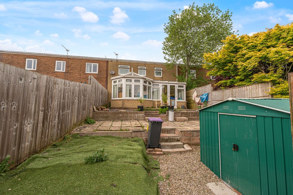 Property photo 1 of 28