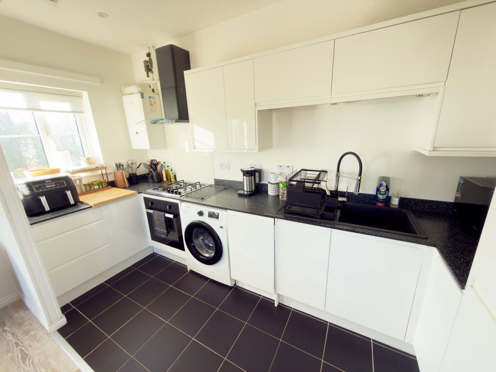 Property photo 2 of 29