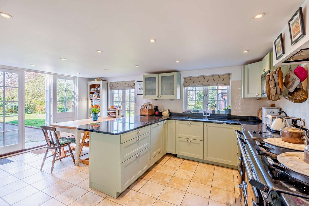 Property photo 3 of 15 Picture No. 05