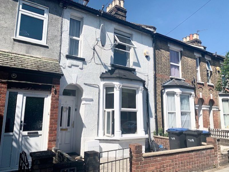 Property photo 1 of 7 Photo 8