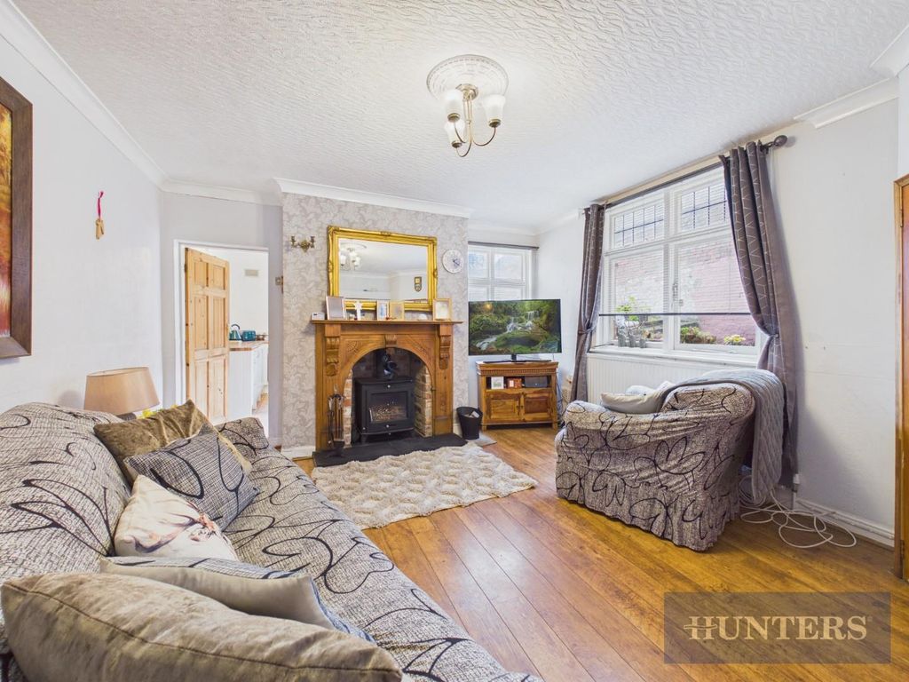 Property photo 2 of 32 Cam05316G0-Pr0338-Still017.Jpg