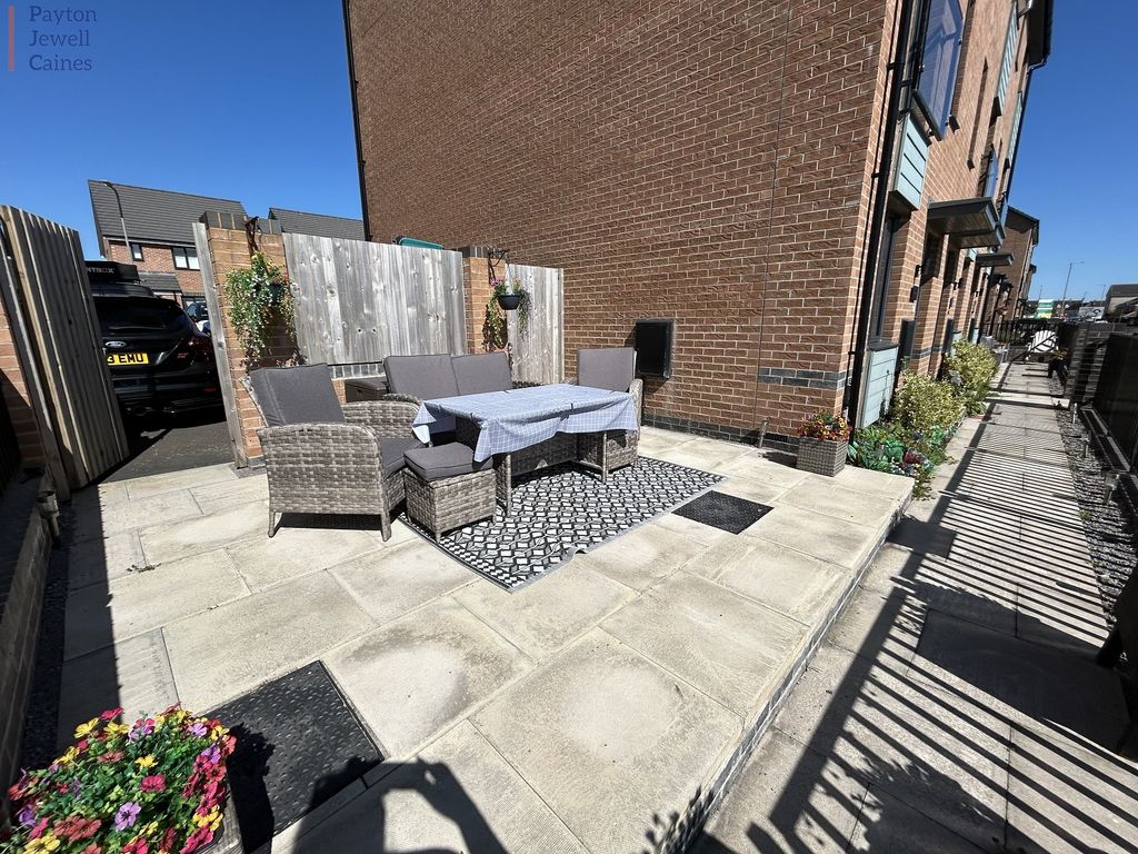 Property photo 3 of 13 Not Specified