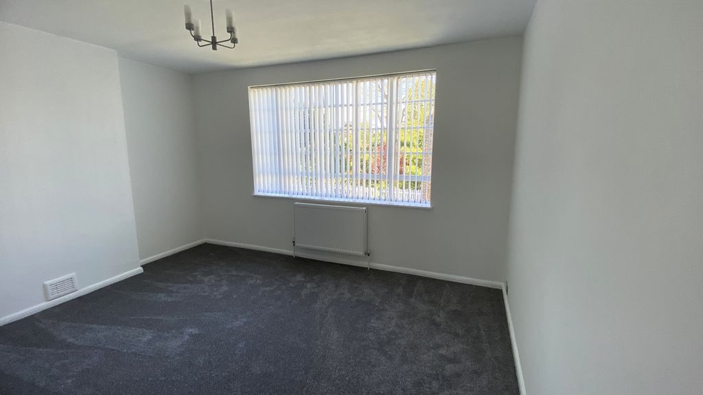 Property photo 3 of 12 Photo 12
