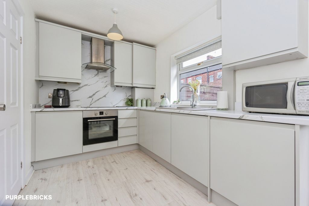 Property photo 3 of 19 Kitchen/Diner