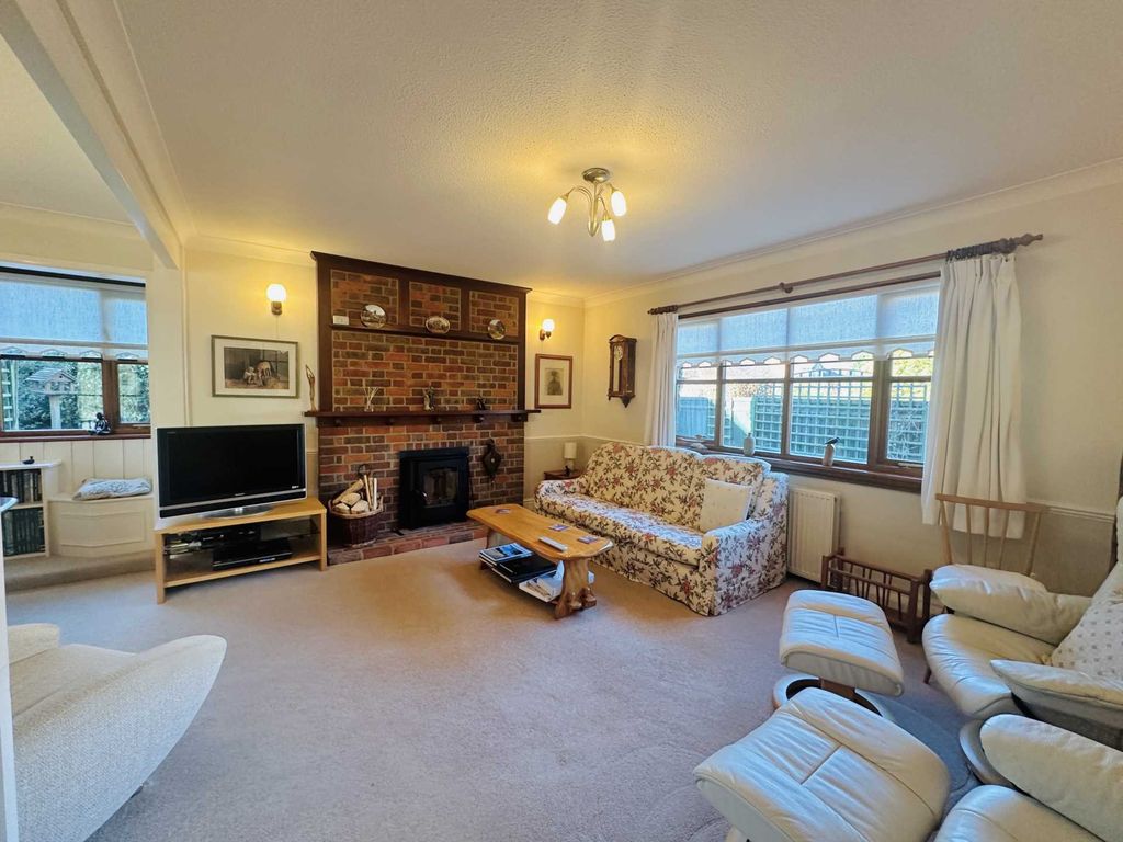 Property photo 3 of 16