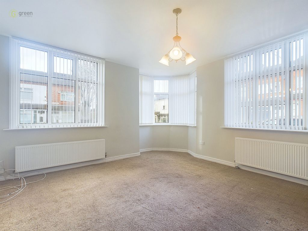 Property photo 2 of 28