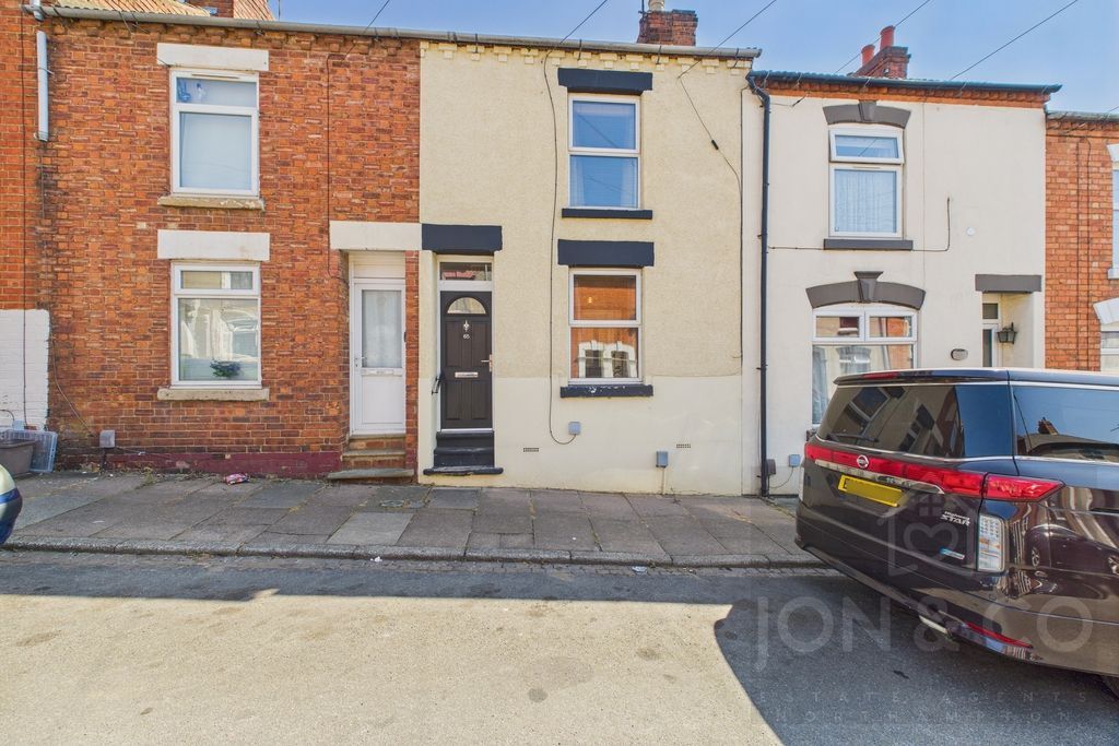 Property photo 2 of 12