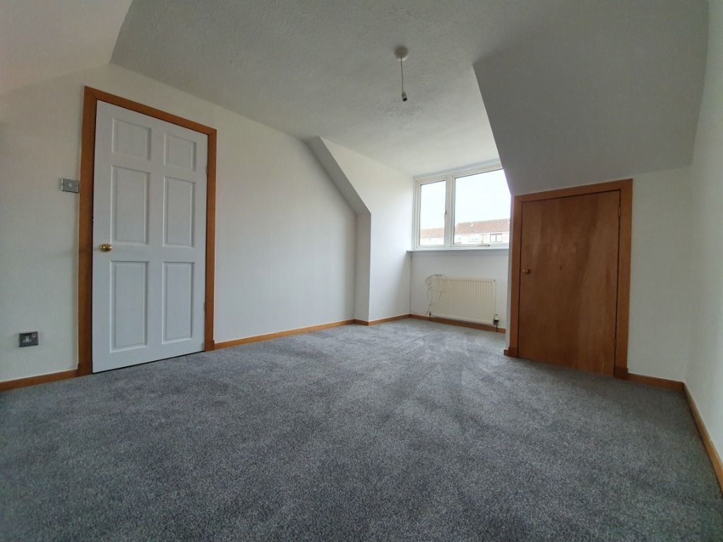 Property photo 3 of 8 Photo 3