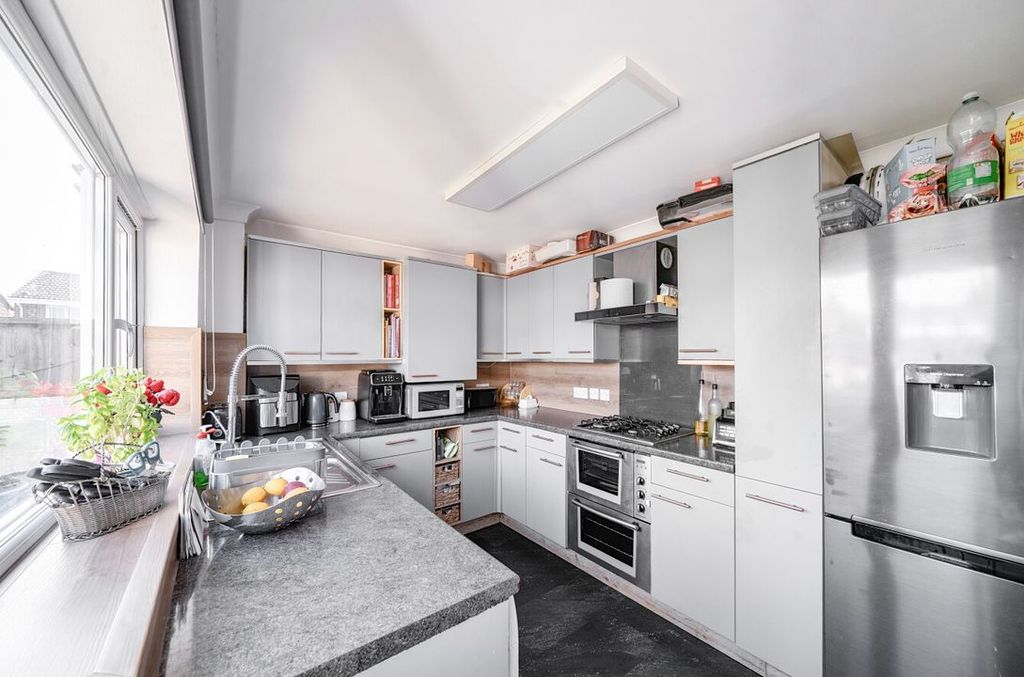 Property photo 3 of 13 150153811