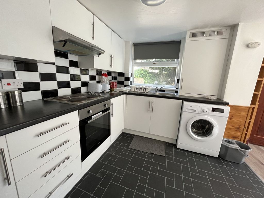 Property photo 3 of 14 Picture No. 07