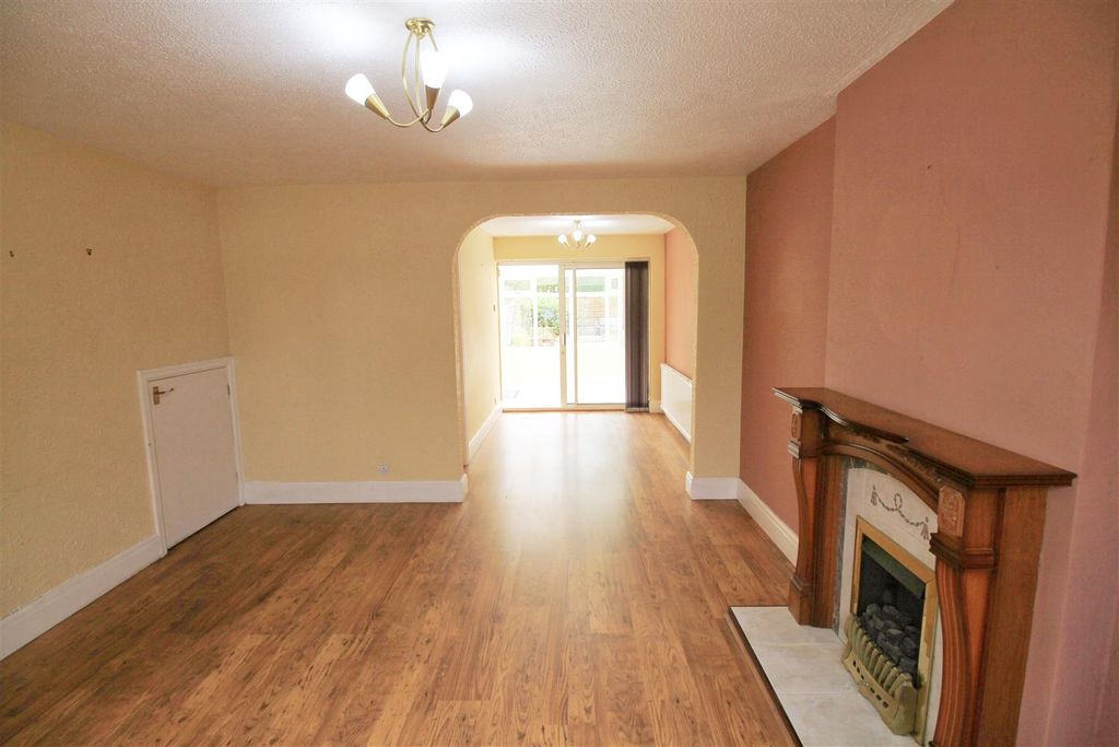 Property photo 3 of 13 Through.Jpg