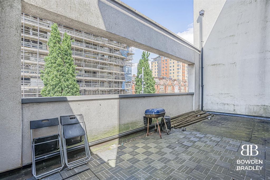 Property photo 3 of 13 Balcony