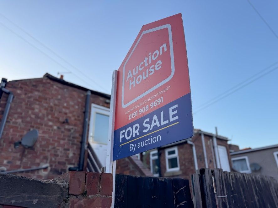 Property photo 2 of 14