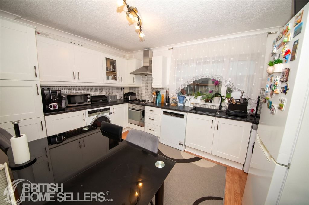 Property photo 2 of 14 Picture No. 03
